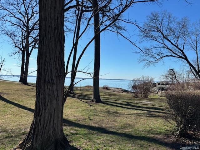 1444 Boston Post 3G, Larchmont, NY 10538