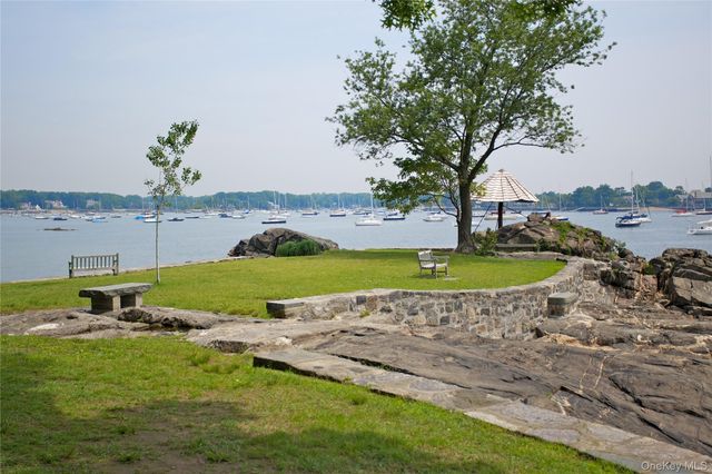 1444 Boston Post 3G, Larchmont, NY 10538
