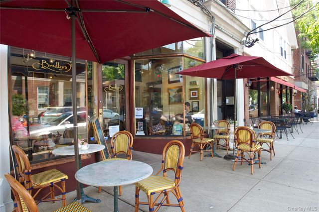 1444 Boston Post 3G, Larchmont, NY 10538