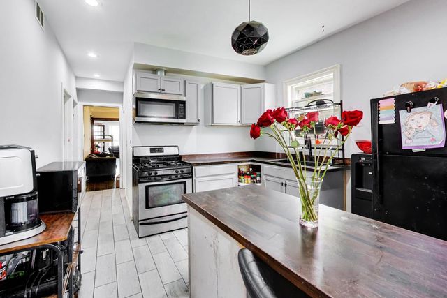 1218 N Mason Avenue, Chicago, IL 60651