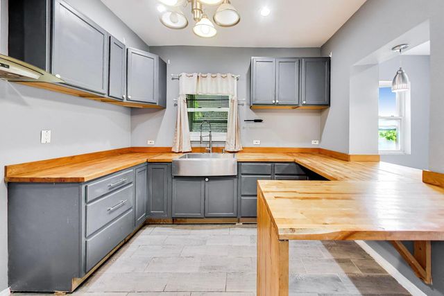 1218 N Mason Avenue, Chicago, IL 60651