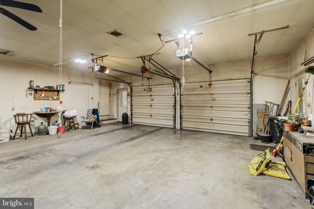 117 FAWN HOLLOW RD, Newmanstown, PA 17073
