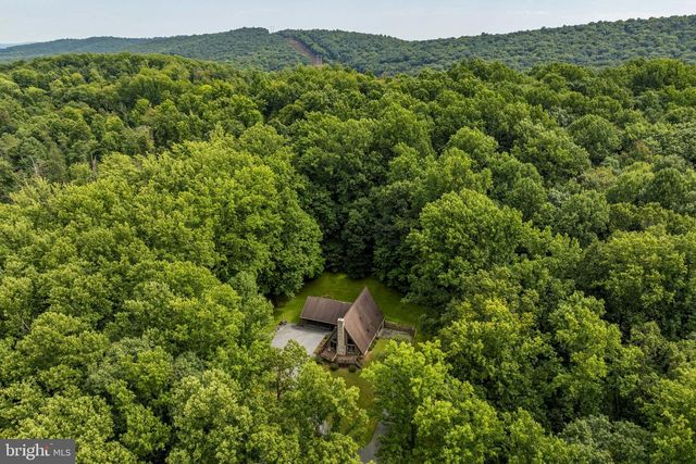 117 FAWN HOLLOW RD, Newmanstown, PA 17073