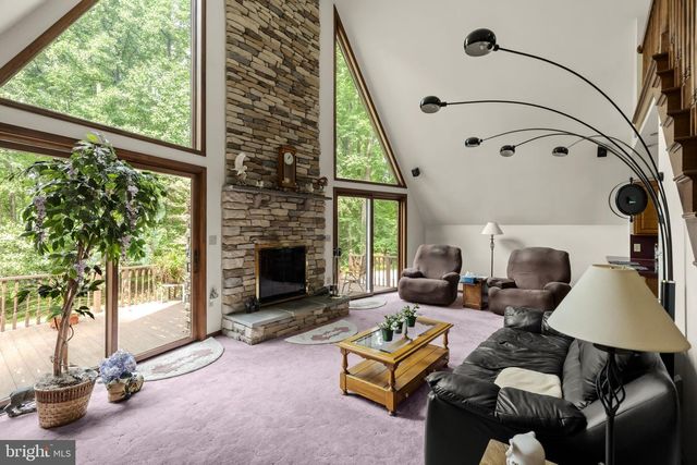 117 FAWN HOLLOW RD, Newmanstown, PA 17073