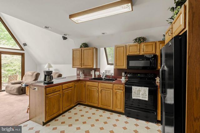 117 FAWN HOLLOW RD, Newmanstown, PA 17073