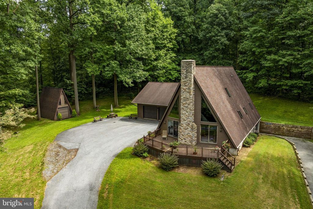 117 FAWN HOLLOW RD, Newmanstown, PA 17073