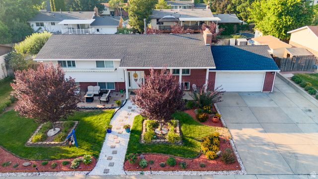 106 W 575 N, Kaysville, UT 84037