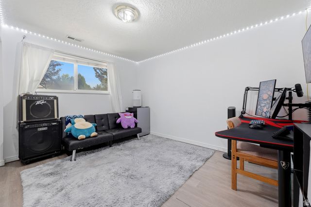 106 W 575 N, Kaysville, UT 84037
