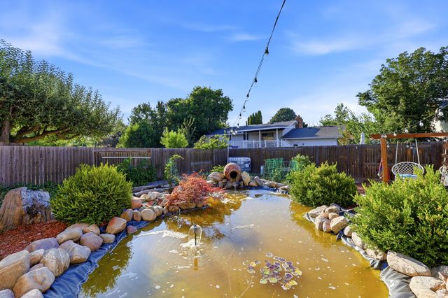 106 W 575 N, Kaysville, UT 84037