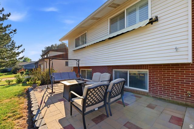 106 W 575 N, Kaysville, UT 84037