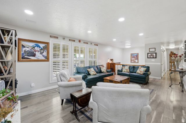 106 W 575 N, Kaysville, UT 84037
