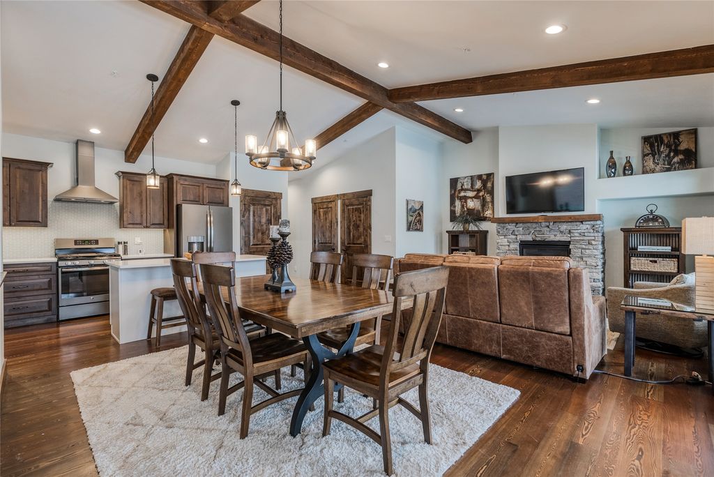 Image 12 of property listing at 751 Lenna Joy Drive, Whitefish, MT 59937