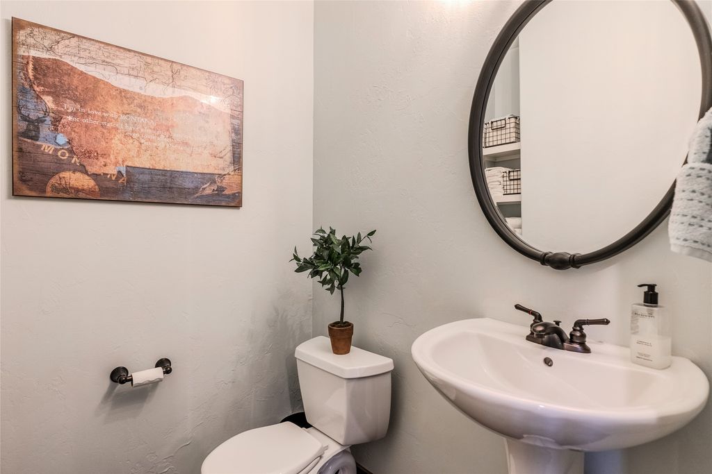 Image 19 of property listing at 751 Lenna Joy Drive, Whitefish, MT 59937
