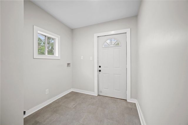 5 Ambridge, Ambridge, PA 15003