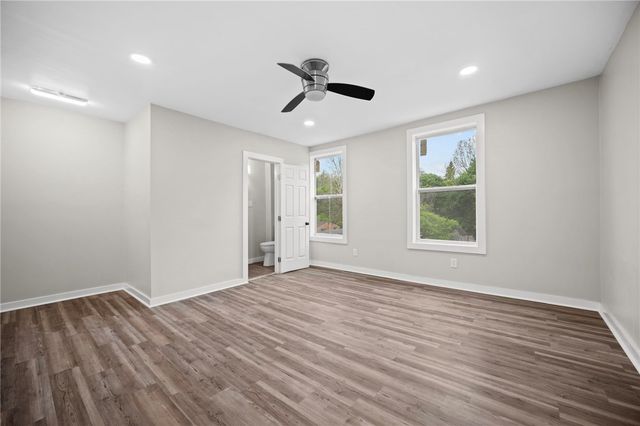 5 Ambridge, Ambridge, PA 15003
