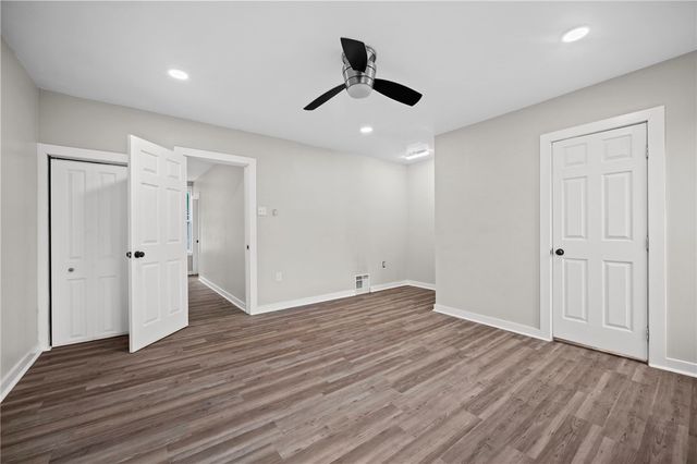 5 Ambridge, Ambridge, PA 15003
