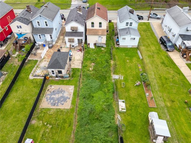 5 Ambridge, Ambridge, PA 15003
