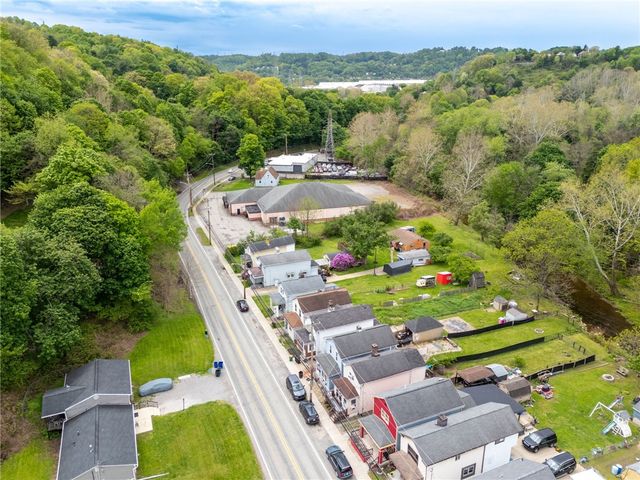 5 Ambridge, Ambridge, PA 15003