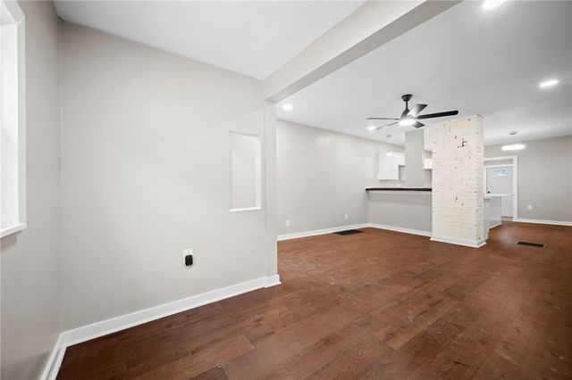 5 Ambridge, Ambridge, PA 15003