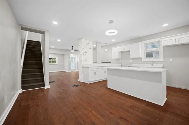 5 Ambridge, Ambridge, PA 15003