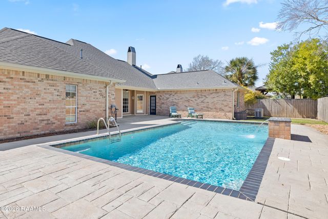 203 Hamlet Lane, Lafayette, LA 70508