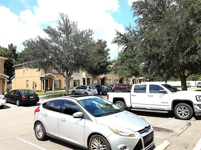 10709 CHESHAM HILL COURT, Riverview, FL 33579