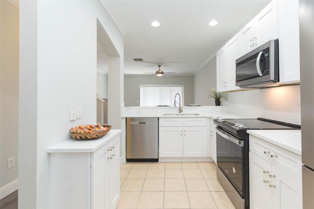 10709 CHESHAM HILL COURT, Riverview, FL 33579