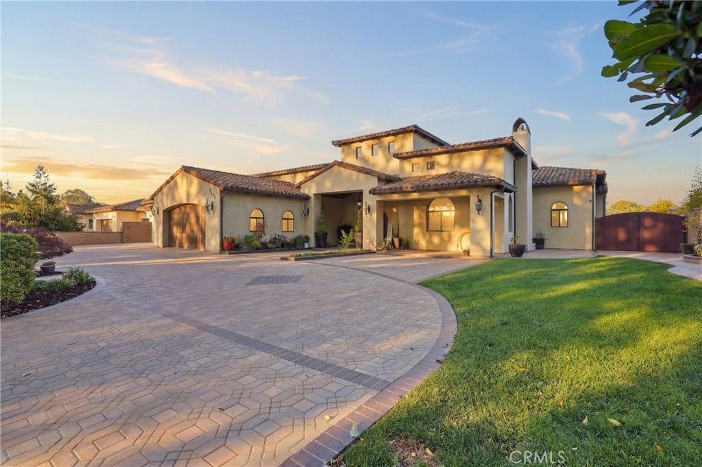 4617 S Blosser, Santa Maria, CA 93455