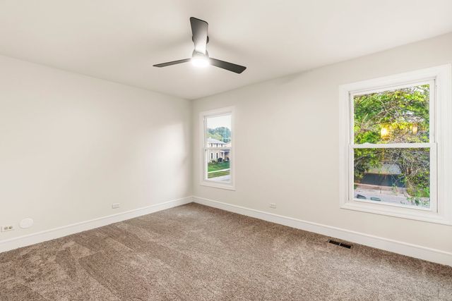 1080 Dresden Drive, Hoffman Estates, IL 60192