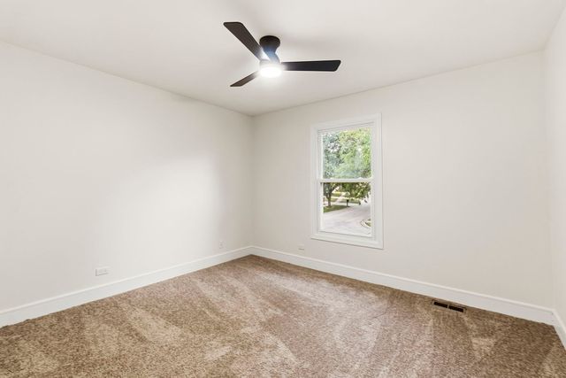 1080 Dresden Drive, Hoffman Estates, IL 60192