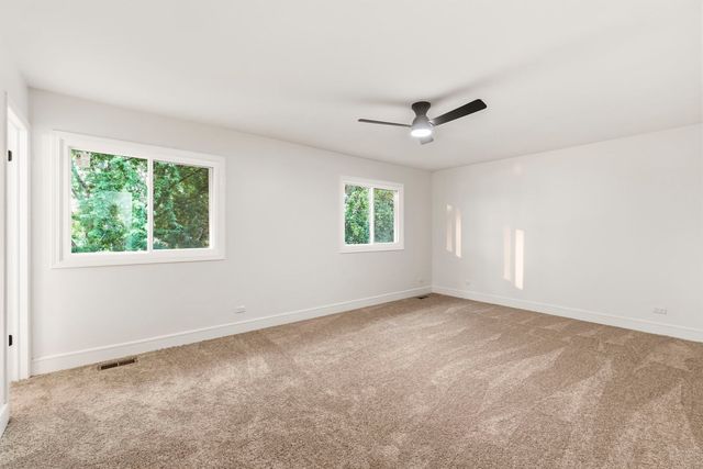 1080 Dresden Drive, Hoffman Estates, IL 60192