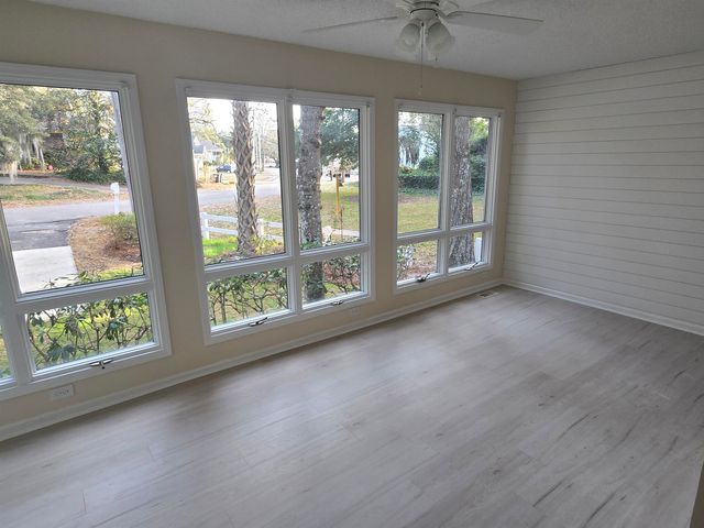 405 Oak Lake Circle, North Myrtle Beach, SC 29582