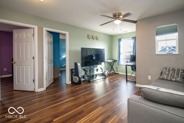 834 Blue Ash Trail, Greenwood, IN 46143