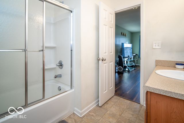834 Blue Ash Trail, Greenwood, IN 46143