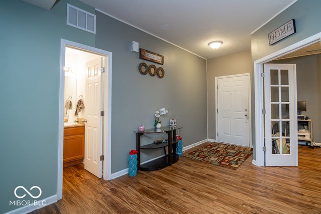 834 Blue Ash Trail, Greenwood, IN 46143