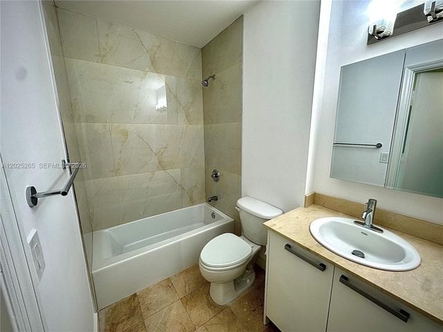 2525 SW 3rd Ave 705, Miami, FL 33129