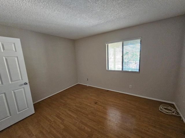 1336 E Mountain View Road Unit 204, Phoenix, AZ 85020