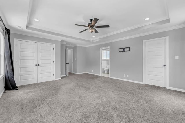 1381 Sussex Dr, Clarksville, TN 37042