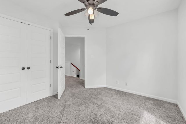1381 Sussex Dr, Clarksville, TN 37042