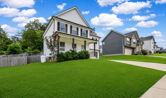 1381 Sussex Dr, Clarksville, TN 37042