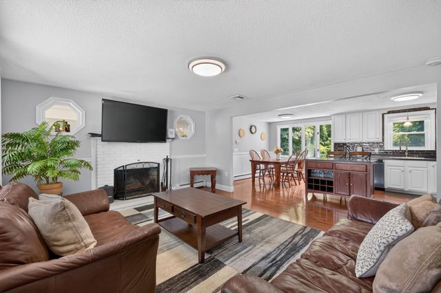 315 Broadway, Raynham, MA 02767