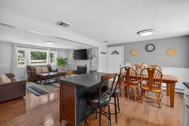 315 Broadway, Raynham, MA 02767