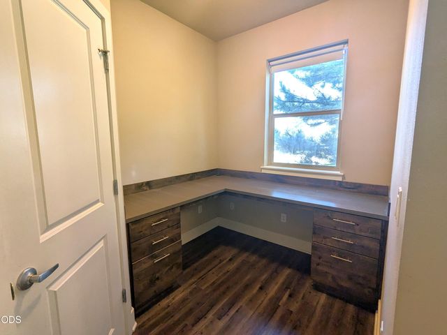 2337 NW Debron Lane, Bend, OR 97703