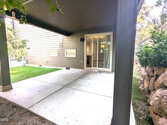 2337 NW Debron Lane, Bend, OR 97703