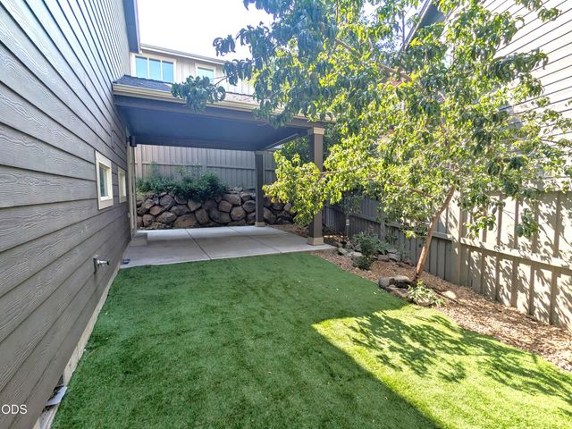 2337 NW Debron Lane, Bend, OR 97703