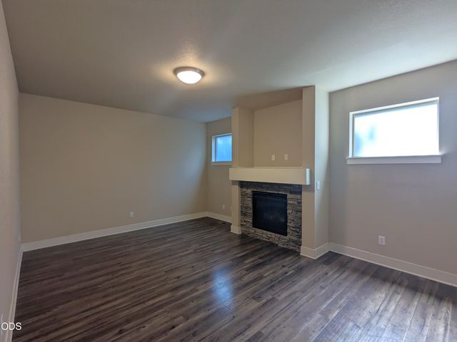 2337 NW Debron Lane, Bend, OR 97703