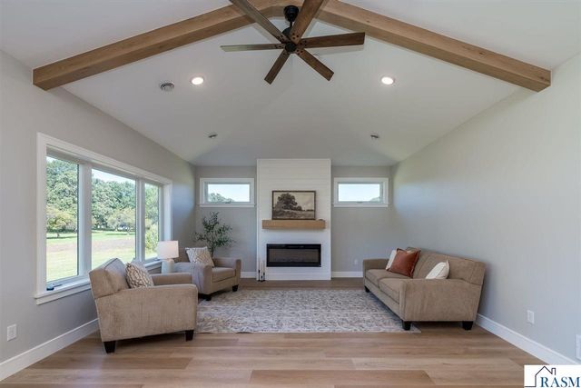 1720 High Tail Lane, Mankato, MN 56001