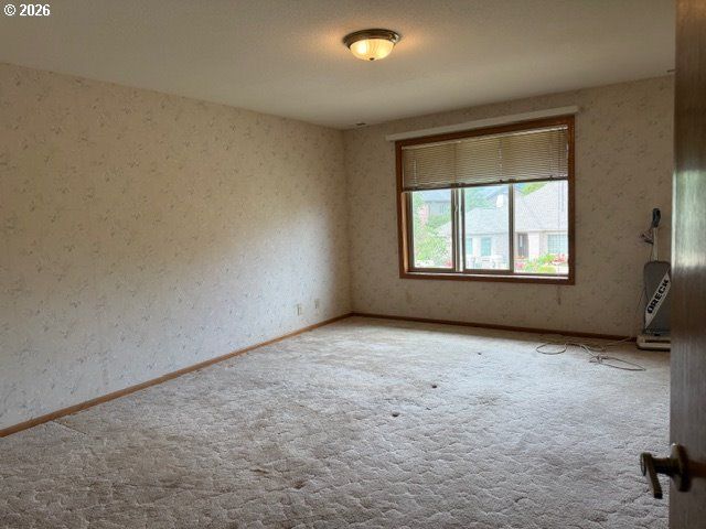 1344 REGENCY Dr, Eugene, OR 97401