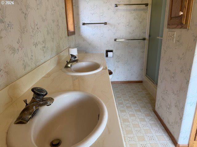 1344 REGENCY Dr, Eugene, OR 97401