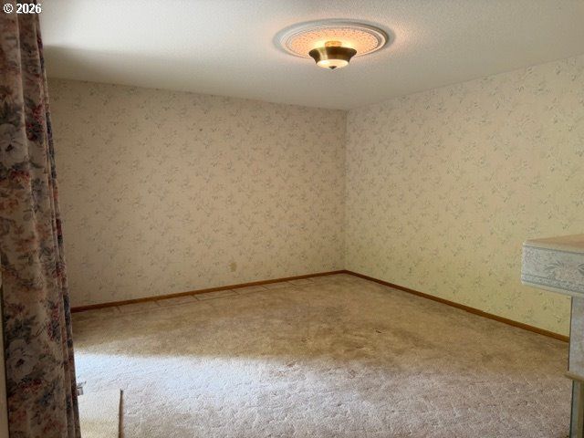 1344 REGENCY Dr, Eugene, OR 97401